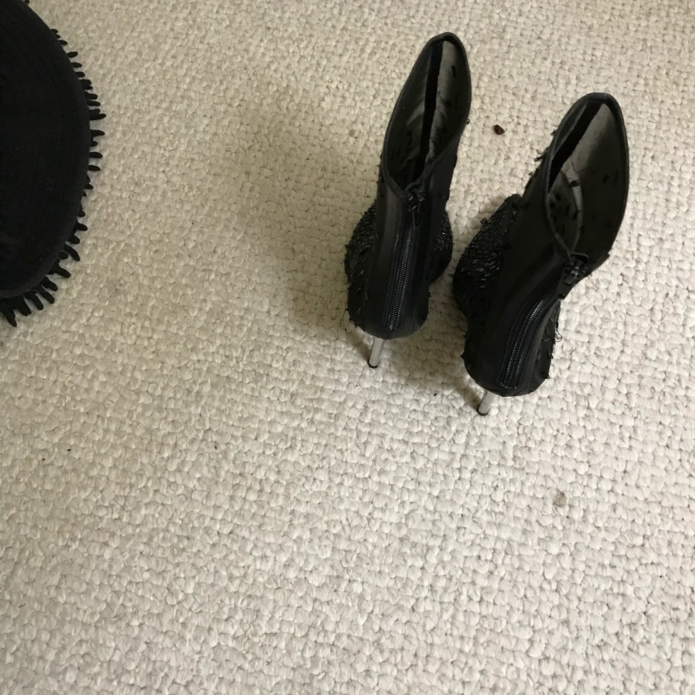Women Shoe booties.